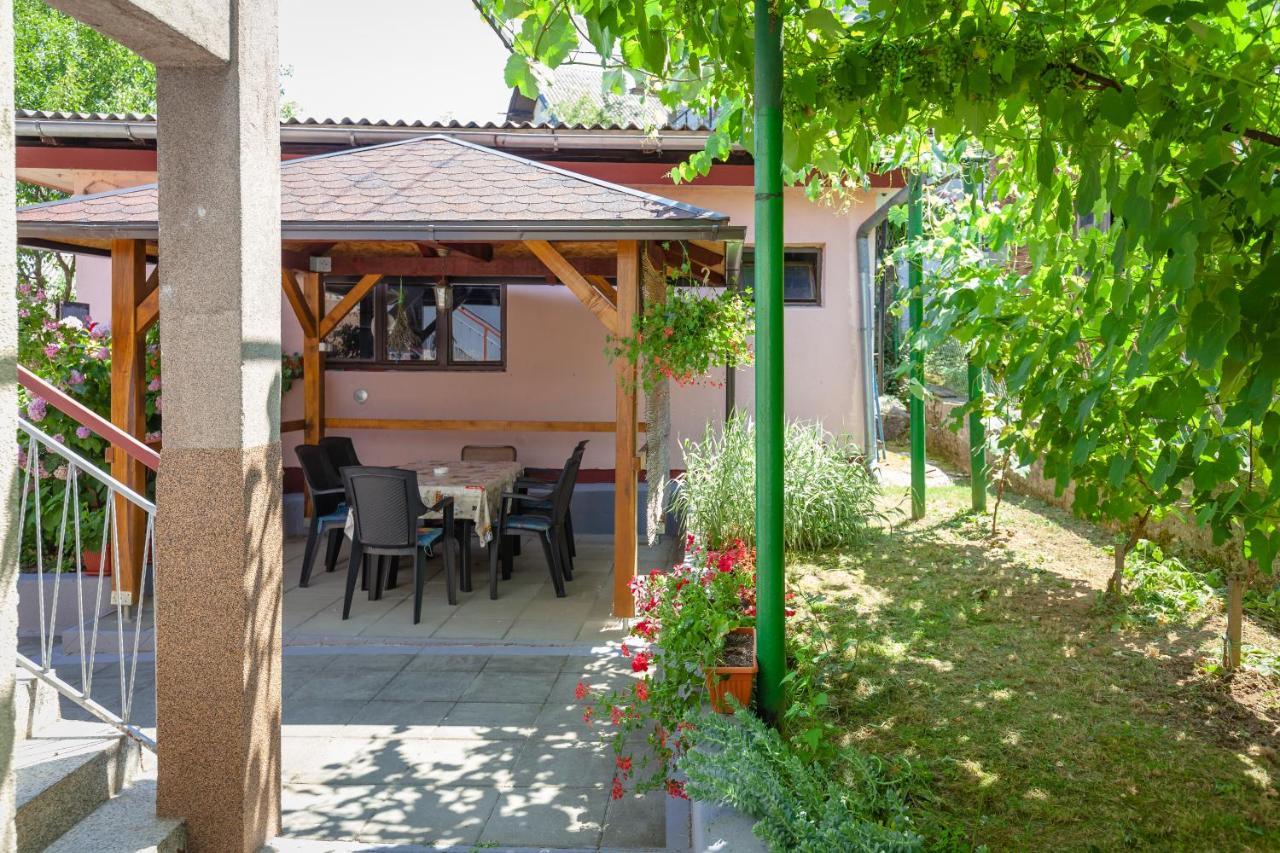 Apartment Zalac Slunj Eksteriør billede