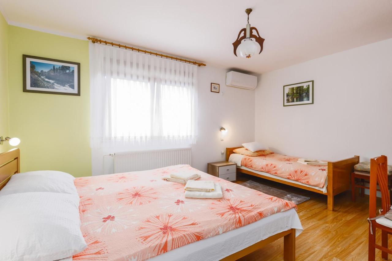 Apartment Zalac Slunj Eksteriør billede