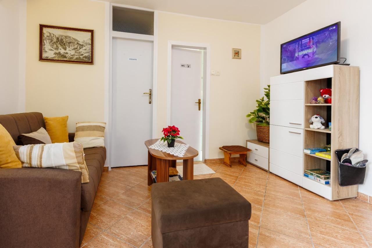Apartment Zalac Slunj Eksteriør billede